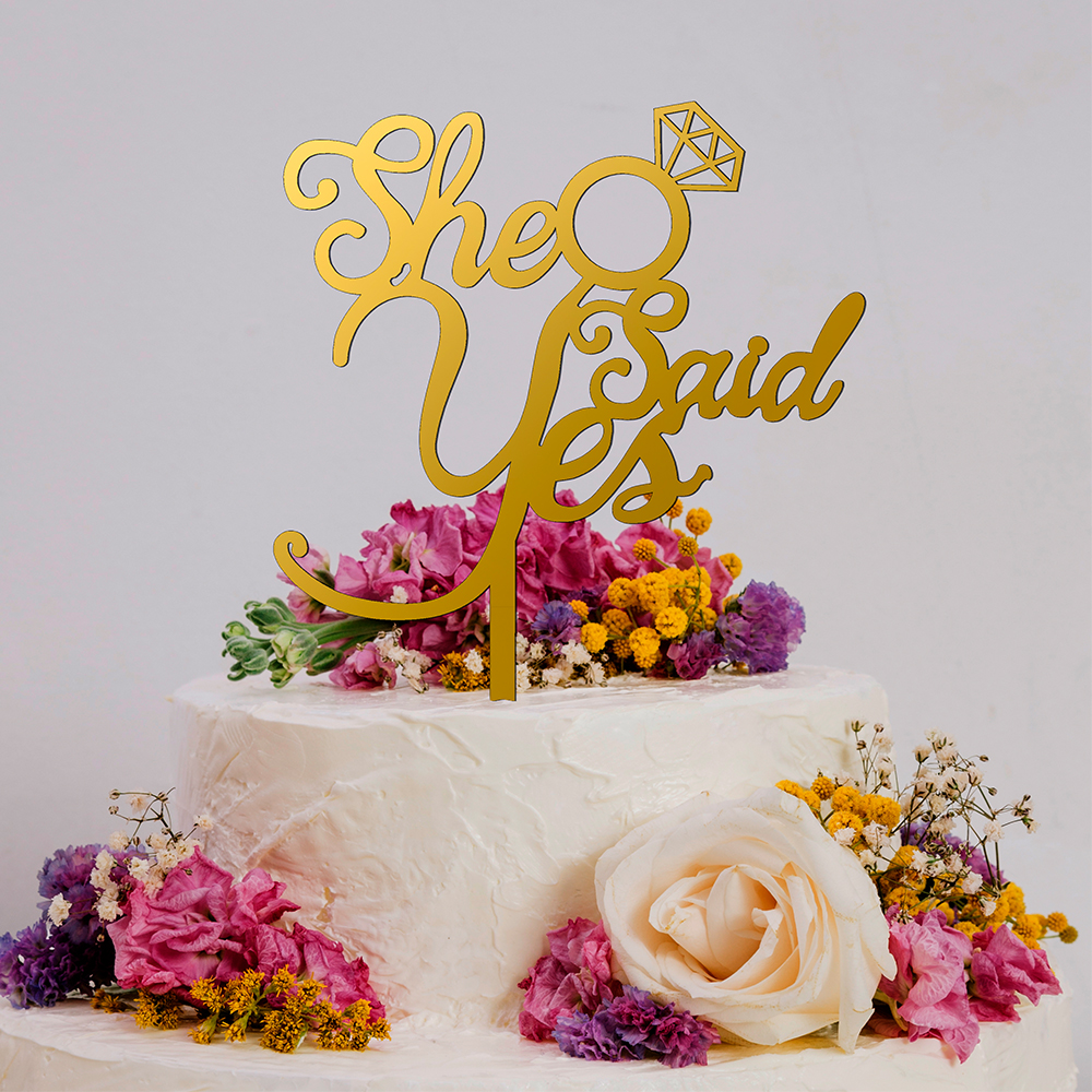 ناپر کیک عروسی
